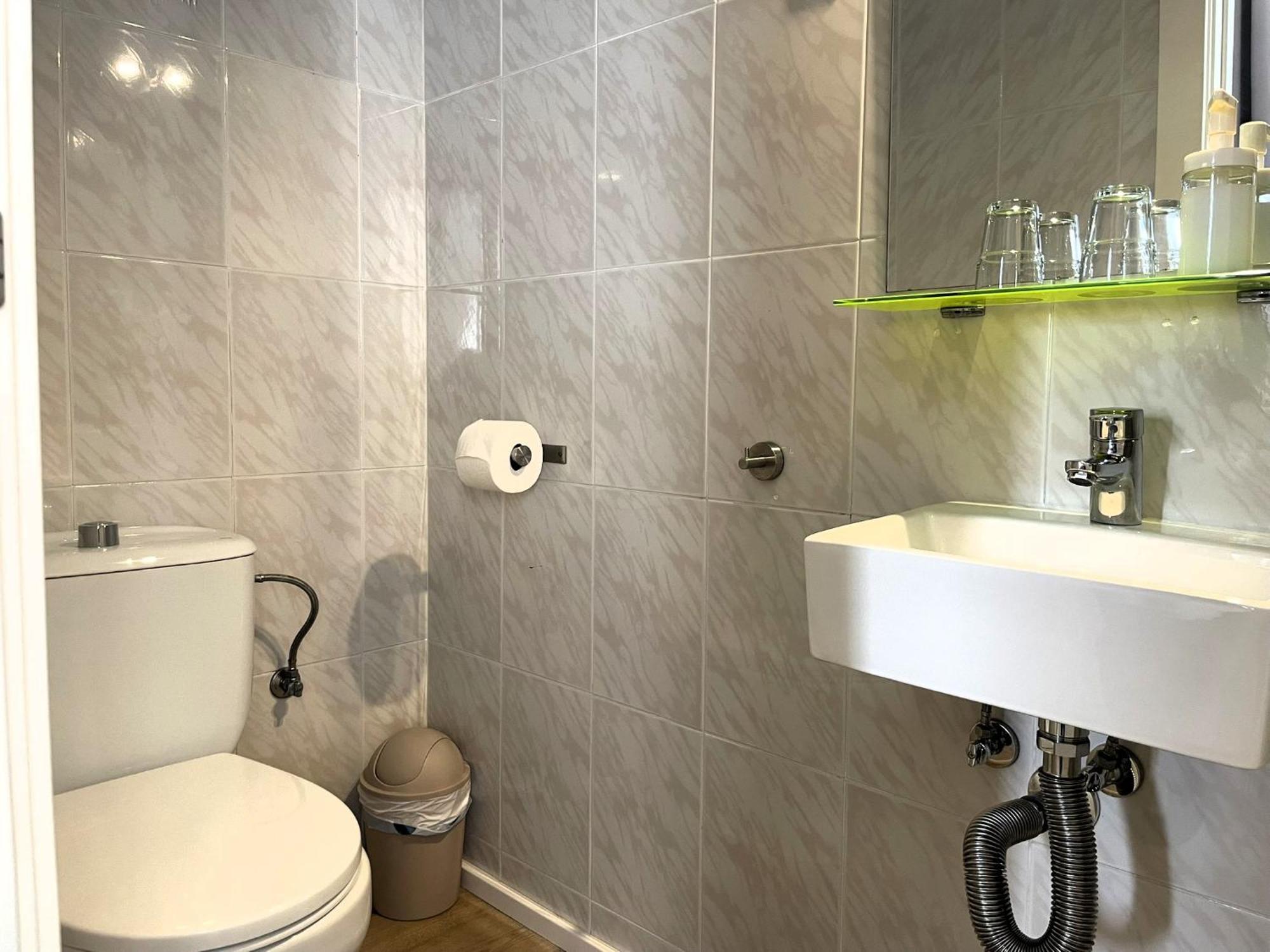 Hostel La Palmera Barcelona