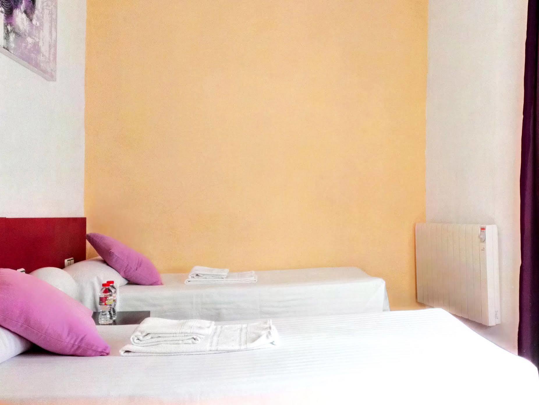 Hostel La Palmera Barcelona