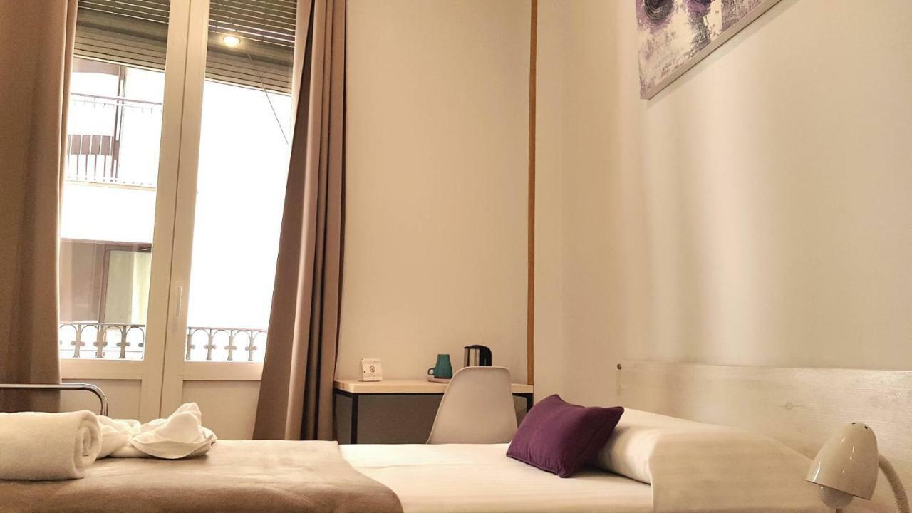 Hostel La Palmera Barcelona